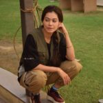 Payal Rohatgi Instagram - Tirath Singh Rawat उत्तराखंड के chief minister है। उनको तो पूरा Bharat जान गया जब उन्होंने #RippedJeans controversy करी। अब Tirath Singh एक के बाद एक गुगली पर sixer मार रहे हैं। उन्होंने हाल में ही अपने एक भाषण में कहा कि जिन लोगों को केन्द्रीय सरकार से ज़्यादा ration की आवश्यकता है वो बीस बच्चे पैदा करे तो उनको भी उतना ओर ration ज़रूर मिलेगा जो बाक़ी धर्म के लोगों को मिलता है जिनके पास 20 बच्चे होते हैं। अब ये कहकर उन्होंने उस मुद्दे को उछाल दिया जो है जनसंख्या नियंत्रण क़ानून का क्योंकि अगर हम इस क़ानून के ऊपर बातचीत करेंगे तो leftist कहेंगे minority क़ौम को निशाना बनाया जा रहा है इसलिए क्यों ना बाज़ी पलट कर लोगों को बोला जाए की आप 20 बच्चे पैदा करो अगर आपको केन्द्रीय सरकार से ज़्यादा ration चाहिए 😂 लोगों को उनकी भाषा में बात समझ आती है और इसे कहते हैं sixer मारना😂 फिर आगे जाके Tirath Singh ने अपने भाषण में कहा कि कैसे अमेरिका ने Bharath को दो साल के लिए Ghulam बनाकर रखा 😂 अब ये सुनकर congress के neta को लग रहा है कि BJP के chief minister को इतिहास नहीं पता तो उन बेवकूफ़ लोगों को बस इतना कहना चाहती हूँ कि आप लोगों ने इतने सालों से ये इतिहास बेचा Mughal राजा अच्छे थे 🤔 मुग़लों ने मेरे देश का भला किया जबकि वो मुग़लों ने Bharat के अंदर ज़बरन धर्म परिवर्तन किया और सत्ता पाने के लिए किसी भी हद तक गिरकर हमारे सनातन धर्म का अपमान किया परन्तु congress ने अपने राज्य में Mughal राजाओं का वर्णन ऐसे किया जैसे कि उन्होंने सच में हमारे देश के लिए अच्छा किया हो 😂 उनके नाम से शहर, रास्ते सब अभी भी दिखाई दिए जाते हैं 🙄 Leftist इतिहास बदल सकते हैं मगर अगर हमने इतिहास बदलने का प्रयत्न किया तो हम कैसे बेवकूफ़ हुए ??? हम आपको आपकी की ज़बानी मैं समझा रहे हैं🙏 #PayalRohatgi