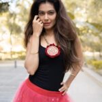 Payal Rohatgi Instagram - Hrithik Roshan ने 2016 में complaint दर्ज करीथी कि कैसे एक नक़ली email ID से उसके नाम से email भेजे जा रहे थे Kangana को और उस मामले को आज 2021 में सुनवाई मिली और उनकी statement record करने के लिए crime branch के office ने उन्हें बुलाया। भारत के अंदर सब कुछ भगवान भरोसे हैं और पाँच साल लग गए Hrithik को अपनी statement देने के लिए मगर वो अपने ऊपर लगे हुए दागों को मिटाने में मेहनत कर रहे हैं जो मुझे लगता है भारत में हर नागरिक को मिलना चाहिए, अपनी सच्चाई रखने का मौक़ा🙏 ये देख मुझे लगता है कि मेरे ख़िलाफ़ जो fake narrative फैलाया जा रहा है IT cell द्वारा उस IT cell के ख़िलाफ़ भी मुझे एक police complaint file करनी चाहिए जो जान बूझ के मेरे ख़िलाफ़ एक षड्यंत्र रच रहा है और ट्रोल द्वारा आम आदमी को ये यक़ीन करवाने का प्रयास कर रहा है कि मैं एक क़ौम के ख़िलाफ़ हूँ जो ग़लत है। मुझे लगता है कि इस IT cell के पीछे जो भी है इसे सामने लाकर बेनक़ाब करके मेरे ख़िलाफ़ जो षड्यंत्र रचा जा रहा है उसके ख़िलाफ़ मुझे भी police complaint दर्ज करनी चाहिए। क्या है आपकी इस पर विचार जो लोग शायद असली इंसान है 😉 #payalrohatgi