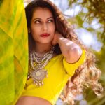 Payal Rohatgi Instagram - आज हम बात कर रहे हैं Bharat Anti-India/Anti-Modi gang के बारे में। ये लोग Modi नफ़रत फैलाने के चक्कर में Bharat ke ख़िलाफ़ साजिशें रचते हैं क्योंकि मोदीजी जो हमारे देश Bharat के प्रधानमंत्री है उनसे उनको नफ़रत है। इन्होंने भारत के मुसलमानों का उपयोग किया जब #CAA क़ानून पास हुआ और मुसलमानों को Bharat के ख़िलाफ़ भड़काया।अब ये भारत ke Sikh का इस्तेमाल कर रहे है साथ में उन्हें वो सिखों का support भी है jo khalistan की सोच रखते हैं किसान आन्दोलन को मोदी जी के ख़िलाफ़ इस्तेमाल करने के लिए। अब हम चाहते हैं कि ये जो इस्लामोफोबिया की सोच फैलाते हैं, कहते हैं कि Bharat में मुसलमान होना सबसे बड़ा गुनाह है ये सोच तो इनके gang में दिखती है क्योंकि अभी तक Anti-Modi gang में से Munawwar Iqbal Faruki को गिरफ़्तार किया गया है ना कि Kunal Kamra को और दूसरी ओर Safoora Zagar को गिरफ़्तार किया गया है ना कि Swara Bhaskar को तो ऐसा क्यों ????? इसका मतलब जो इस्लामोफोबिया Anti- Modi gang में दिख रहा है उसे नष्ट करने के लिए Kunal Kamra और Swara Bhaskar दोनों को गिरफ़्तार करना चाहिए क्योंकि इनका hindu हो ना उनको उनकी गिरफ़्तारी से बचाना का साधन नहीं होना चाहिए। ये हैं हमारा तमाचा Modi नफ़रत फैलाने gang को कि उन्हें खुद Swara और Kunal कि गिरफ़्तारी करवानी चाहिए 😛 #payalrohatgi