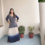 Payal Rohatgi Instagram - हमारे देश भारत के अंदर जो असली बलात्कारी होते हैं उन्हें ७ साल लगते हैं सज़ा मिलते मिलते। यहाँ पर में #Nirbhaya के बलात्कारीओ कि बात कर रही हूँ। मगर जिन आदमियों को नक़ली rape case में फँसाया जाता है उन्हें बहुत जल्द सज़ा मिल जाती है। यहाँ पर हम बात कर रहे हैं #VikasSachdev की क्यूँकि उसे ३ साल की सज़ा मिली है POSCO Act ले तहत।क्या Vikas का जुर्म यह है की वो हिंदू हैं ??? इसलिए मुस्लिम #ZairaWasim का झूट आँख बंध कर माना गया ?? क्यूँकि जो video शेर किया था Zaira ने खुद उसमें भी वो आदमी का toenail seat पर rest ही कर रहा था नाकि molest🙏 आगे बात करते हैं #RamChandraGuha जैसे झूठे इतिहासकार की जो भारतीय लोगों को गुमराह कर रहा है Gandhi जी के नाम से। कह रहा है कि गांधी जी सब धर्म के लोगों को समान मानते थे , दादाजी सब धर्म के लोग समान है भारत में। मगर majority बोलकर हिंदू ओ का त्याग क्यू ????? #ShaheenBaug में भारतीय मुस्लिम की तादात सब ने देखी और सब को समझ भी आ गया की #darahuaMusalman यह ग़लत अफ़वाह है 🤪 और सबको इनकी जनसंख्या भी दिख गयी 👍 अब #RamchandraGuha जैसे नक़ली हिंदुओं को इतना कहना है जैसे तुम जैसे लोगों ने भारत का इतिहास बदला जैसे अब #CAA ले साथ ड्रामा कर रहे हो।Minority भारत के अंदर dishonour नहीं हो रही परन्तु वो नक़ली cases में हिंदू आदमियों को jail भी भेज सकते हैं 🙏