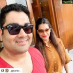 Payal Rohatgi Instagram - #Repost @_gaurav_ with @get_repost ・・・ I am so so blessed to have a sister like you😘 @payalrohatgi #siblinggoals. हम बात करते है Priyanka Chopra के दोगलेपण के बारे में क्यूँकि उन्होंने ना ही Assam Flood victims के लिए कोई donation किया जब की वो बहुत अमीर जताती है अपने आप को और उसने दिवाली त्योहार का भी मज़ाक़ उड़ाया था। अब दो दिन पहले उसने एक पाकिस्तानी national को कहा कि वो patriotic इंसान है जब वो औरत ने उसे #BalakotAirStrike पर सवाल किया ? प्रियंका का जवाब बहुत diplomatic था और उसने वो लड़की का मज़ाक़ भी उड़ाया क्यूँकि कहीं ना कहीं वो ग़ुस्से हो गयी कि उसे यह सवाल कैसे पूछा गया। प्रियंका बाक़ी मुस्लिम superstars से बेहतर है क्यूँकि उसने nationalism पर एक diplomatic जवाब दिया यह तो आप लोग निर्णय लीजिए परंतु हमें वो औरत हर वक़्त opportunist लगी है परंतु देशप्रेम में opportunism सही नहीं 🙏