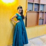 Payal Rohatgi Instagram - Some of the things I speak about aren’t conventional. They push my boundaries, they make me question things I thought I knew. Some of the topics I spk are new for me. I’m still having to unlearn & relearn. I feel I had been walking with my eyes shut, but they’re open now. I won’t be shamed for my political views & religious beliefs. And I hope that by me using my voice, gives u the courage to use yours too. ‬#payalrohatgi #omnamahshivay #jaishreeram 🙏
