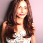 Payal Rohatgi Instagram - #paayalrohatgi 😘 @Regrann from @amandacarvalhoofficial - She’s @payalrohatgi always saying “Ur the expert , you know best “ .... Look 👀 what happens with a trust like that 👆🏻 #amandacarvalhoofficial #hair #haircolor #highlights #hairinspo #payalrohatgi #celebrity #hairstylist #bandra #mumbai #hairmasters - #regrann