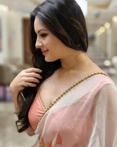 Pooja Bose Thumbnail - 196K Likes - Top Liked Instagram Posts and Photos