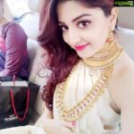 Poonam Kaur Instagram – All that glitters in this one is certainly gold 😘❤️️😇
