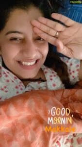 Priyanka Deshpande Instagram - Good morning Makkale! 🤍
🤍02.02.2022 🤍