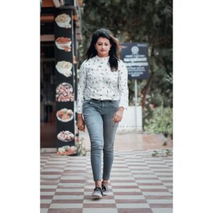 Priyanka Nair Instagram - Let your heart be your compass🖤
PC- @moses_photography_official -
-
-
#priyankanair#priyanka#happiness#whiteandgrey#actress#malluactress#southindianactress#tollywood#bollywood#kollywood#tamilfilms