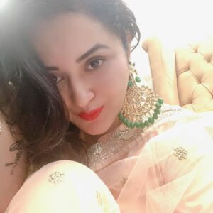 Ragini Nandwani Instagram - Love u all