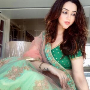 Ragini Nandwani Instagram - 👸

#ragininandwani #pretty #saree #lockdown #smile #traditional #indianwear #lehenga #love #prettygirls #indiangirls #fashion #makeup keup #selfie #instabeauty #cutegirls #bollywood #tv#tv #indiantelevision #mumbai #makeuplooks #green #happy #tuesday #tamilactress