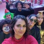 Ramya Pandian Instagram - #CookWithComali - a funfilled reality show Tonite and tomo 8pm @vijaytelevision #dontmissit