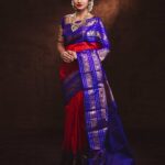 Ramya Pandian Instagram - தங்களுக்கும் தங்கள் குடும்பத்தினருக்கும் இனிய பொங்கல் மற்றும் தமிழர் திருநாள் நல்வாழ்த்துக்கள் 🙏🏻🎑🎋 Photography @parvathamsuhasphotography Makeup @priyadharshini.makeupartist Hair stylist @mani_hairstylist Saree @bollinenisilks Drapes @maha_mahe_bridal Blouse @ishithaa_design_house Jewels @sree_exotic_silver_jewelleries #happypongal #ramyapandian