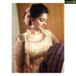Remya Nambeesan Instagram - All dressed up 😍 Styling: @poorts_20 Make up : @artistrybyolivia Hair : @kavikavitha1322 Wearing @fatiz_bridal_emporio #ilaiyaraja75 #singerlife #insta #instagram #instalife #instalifestyle #singing #life