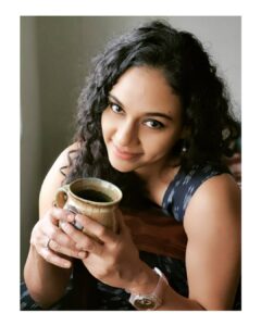 Rupa Manjari Instagram - Today, fill your cup of life with sunshine and laughter💗🧚🏻‍♀️🌸🌞🌈🌌🌠

Pc: @stoker_by_madhi

 #casualphotography #curlyhairgirl #chennai #actor #india #southindian #instamonday #instamood #instaphotography #instagramers #instapost #instagram #instagirl #instadaily😉 #insta #eveningvibes #tuesdayvibes #tuesday #tuesdaymood #tuesdayfeels