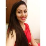 Sadha Instagram – Nothing you wear is more important than your smile! 😀
Lighten up, just enjoy life, smile more, laugh often! Don’t get worked up for anything in life! Since everything happens for a reason!! ❤️