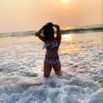Sakshi Agarwal Instagram – Ithuvarai Illaatha Unarvithu
Ithayathil Undaana Kanavithu
Palithidum Annaalai Thedidum
Paadal Kaetaayo.
.
#instafeel #feelitreelit #beach #goa #holidays #