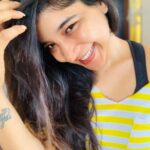 Sakshi Agarwal Instagram - Be somebody , Nobody thought you could be🔥 . Working on myself, for myself By myself💓💕 #quarantine #stayhome #staysafe #workout #fitness #homeworkout #instadaily #instagood #stayhealthy #motivation #workoutroutine #legs #today #lockdown