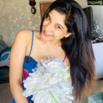 Sakshi Agarwal Instagram - You all and me... times infinity💕💌 . Adore you guys for the love and affection you have all given me🥰 . These lovely white camellia flowers are for each one of you for standing strong in this tough time 💖 . #staysafe #stayhome #quarantine #white #camellia #flowers #favourite #adore #love #affection #chennai #tamilnadu #foryou #instapic #quarantinelife #lockdown #home #peaceandlove