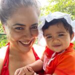 Sameera Reddy Instagram – Orange is the new black 🌈 the one thing Covid has taught me is to be so grateful for simple things 🙏🏼time to only focus on the good ☀️#fridayvibes #happythoughts #nofilterneeded #momentslikethese #momdaughter #orange #twinning #momlife 🌈 #imperfectlyperfect #motherhood #naughtynyra #messymama #keepingitreal #gratitute #goa🏡