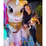 Sameera Reddy Instagram - Handling 2 kids at a birthday party be like 🙃 #momlife #happybirthday Adira 💓#aboutlastnight Yash Raj Studio Andheri