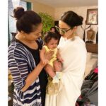 Sameera Reddy Instagram - The glee on my face to have my kids meet Rekhaji 😊She is such a legend 🙏🏼 Nyra was super cranky and she was so sweet with her 😍 gosh ! Such presence and what a fabulous look! Love love love this woman ! 🥰#superstar #legend #idol #moment #wow 🤩