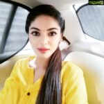 Sanam Shetty Instagram - Of the Zillion screaming voices outside its just one whisper talking to u! 💛 Good evening peeps🤗🤗 #findurownvoice #breakfree #yellowforcsk Follow me for more @sanam_setty #angelsam #v2vsanamshetty