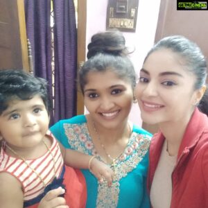 Sanam Shetty Instagram - Yep U all guessed right..I met the little angel baby Lala👧❤😘 such a happy naughty baby she is !!
Thanks so much dear Sylvia @dorathy_sylviasandy 🤗😘 for making my day ❤
See u again soon..Sandy master is blessed to have u both the sweetest sweethearts in his life. Stay blessed🤗😘
#lalaarmy #babylove #angeleyes