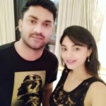 Sanam Shetty Instagram - Sometimes all u need is a kind shoulder and a keen ear and when u find it in the most unexpected places u wonder how strange life is !!🤗 Thanks a bunch Shiv @theranjanman🤗 #healingbegins #kindhearts #angelsam❤ The Leela Palace Chennai