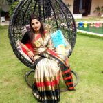 Sandra Amy Instagram - Saree @blossom_up_dress 😍😍😍fav colours