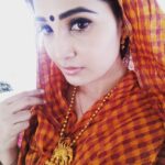 Sandra Amy Instagram – Secret 🙈 😂😂😂
Jewellery beautiful bhahubali neckpeice nd earring @amiratheprincessinyou 😍😍😍