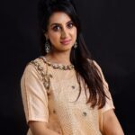 Sanjjanaa Instagram – Simplicity is Evergreen , & specially when weaves by @worldofvastram .. I’m simply in live with this lovely outfit which makes me feel so comfortable & eternally Beautiful , 

💄 & 💇‍♀️ @manglabanasude 
Jewellry by @rubansaccessories 
@portraitbybhardwaj ❤️ 

Have a blessed day ahead … ❤️ Bangalore, India
