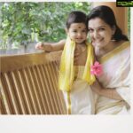 Saranya Mohan Instagram - Onam Special Pic courtesy :@aravindk2004 #love #life#awsome#instagood #onam#kerala#son#malayali #indian
