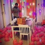 Sarayu Mohan Instagram – #my man#lights#cake#baloons#our world#love# Heera Waters