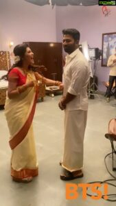 Shanthanu Bhagyaraj Instagram - Enna kodumai sar Idhu 🙄🤷🏻‍♂️
#murungakkaichips shooting spot #BTS 🤣🤪
In theatres from December 10th

#instareels #insta #instagram #bts #behindthescenes