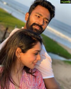 Shanthanu Bhagyaraj Instagram - To my Everything 💛❤️
I only want to see you happy 😊 
If I’ve survived the last few years in my life... it’s only because of you😘
Happy bday pondatti @kikivijay11 😍
Be blessed , keep smiling ... alllll your prayers will be fulfilled verrrrry soon 🤗😍