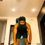 Shanthanu Bhagyaraj Instagram - Use your surroundings 💪🏻 No excuses #StayHome #StayFit #day2quarantine #Panthers @f45training_nungambakkam 🔥👍🏻