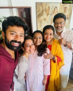 Shanthanu Bhagyaraj Instagram - ❤️🧡
#pongal #pongalopongal #pongalfestival #instagram #insta #instapost