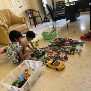 Sibi Sathyaraj Instagram - Planning to start my own Toy store with the help of my two business partners #Dheeran and #Samaran!😂 #Coronadiaries #corona #gocoronago😷 #toystory #Toys #boyswillbeboys #boyswithtoys #DheeranSibiraj #samaransibiraj #Sibiraj #sibisathyaraj