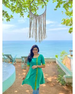 Sija Rose Instagram - Places,moments and time remain as memories forever...
.
Cherishing memories cuz thats all i have!
.
Thank you @rithuclothing for this elegant top
.
#travel #cliffstories #beach #greenblue #cheerstolife