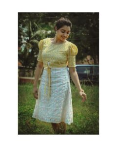 Sija Rose Instagram - (Yellow* white)🎨
.
There is always sunshine after darkness
.
True it's true!
.
Thank you @rithuclothing for this crop top dress
 
Bangle : @nakshatra__online_by_riya_mary
.
📷@sinat_savier 
.
ROY filming #ROY #roymovie #roymalayalammovie 
#rithuclothing #yellowdress #yellowwhite #combo #dress #croptop #whitedress
