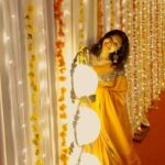 Sija Rose Instagram - Sending my wishes to all during this diwali.. Have a safe and prosperous day! Happy Diwali 💛💛