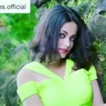 Sneha Ullal Instagram - Full music video releasing in few moments.Ishq wali baarish lallaaaaaaaalaaaaaa ♥️⭐️♥️ https://youtu.be/B19wziCC-ck
