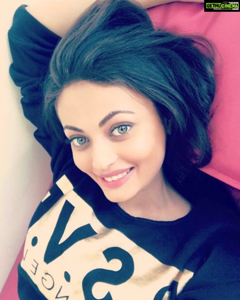 Sneha Ullal Instagram - 😀Smile and the world will smile with you
