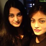 Sneha Ullal Instagram - My sis and i being absolutely stupid @saumyaullal .She didnt know at first its a video.The lift was going from 75th floor to G. #madness