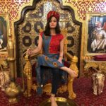 Sneha Ullal Instagram - What a delightful culture rich experience it was with some seriously tasty food curated to suit my #vegan needs.Thank you for lunch @virasatjaipur 🙏🏻❤️ my own #bahubali moment Virasat Heritage Restaurant