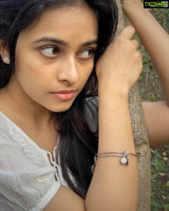 Sri Divya Instagram - Love her but leave her wild !
#motherearth ❤️ 
📷 @sri_ramya555