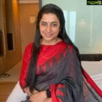 Suhasini Maniratnam Instagram - Hydrabad blues and reds