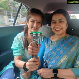 Suhasini Maniratnam Instagram - Started final day campaign for MNM torch symbol and Kamal .. early with akshara.  In Coimbatore