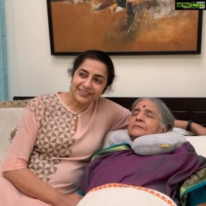 Suhasini Maniratnam Instagram - During the shoot of coffee anyone. This is during take anu Hasan shot this video It’s so perfect. HASAN’s rock.