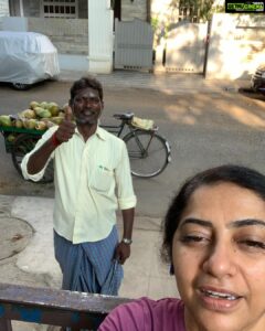 Suhasini Maniratnam Instagram - My hero. Maasilaa who sells ilaneer. He washed his hands thoroughly with soap and I gave him alcohol spray sanitizer useful on the go. If you have seen you hero pls do post