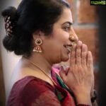 Suhasini Maniratnam Instagram - friends planning to do an everyday broadcast at 5 pm in Instagram. Going live at 5 pm from tomorrow. Looking forward to seeing you all. #LiveinYourLivingRoom Home :)